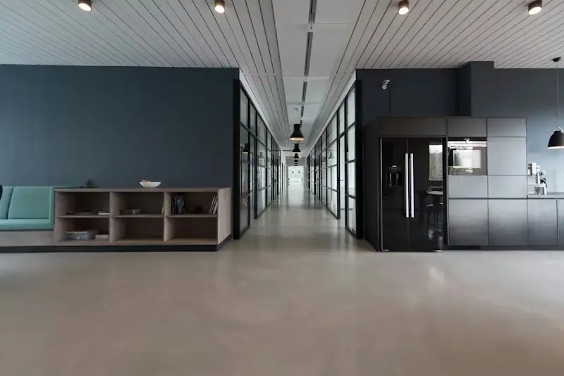 Commercial & Corporate